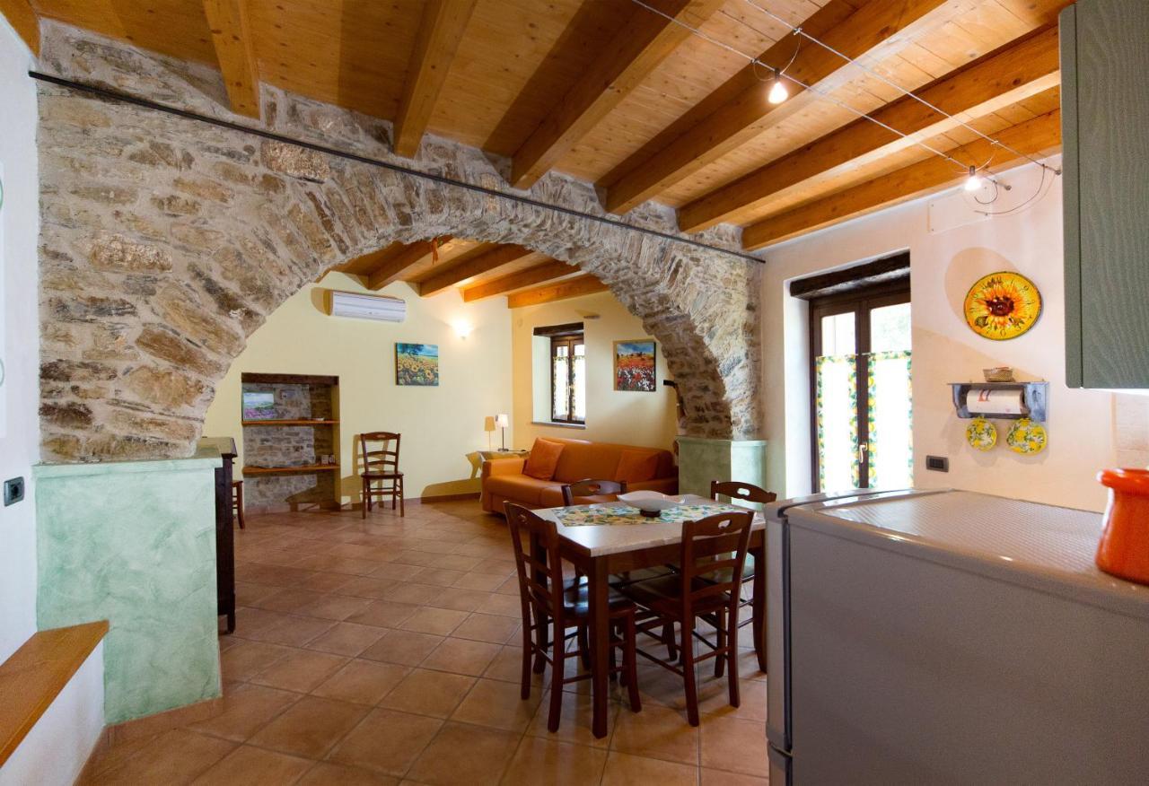 Il Nido Delle Rondini Villa Testico Exterior photo